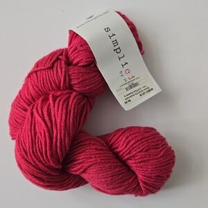 Skacel Simplicity Superwash Merino Wool Blend Ripe Raspberry Yarn 1 Hank